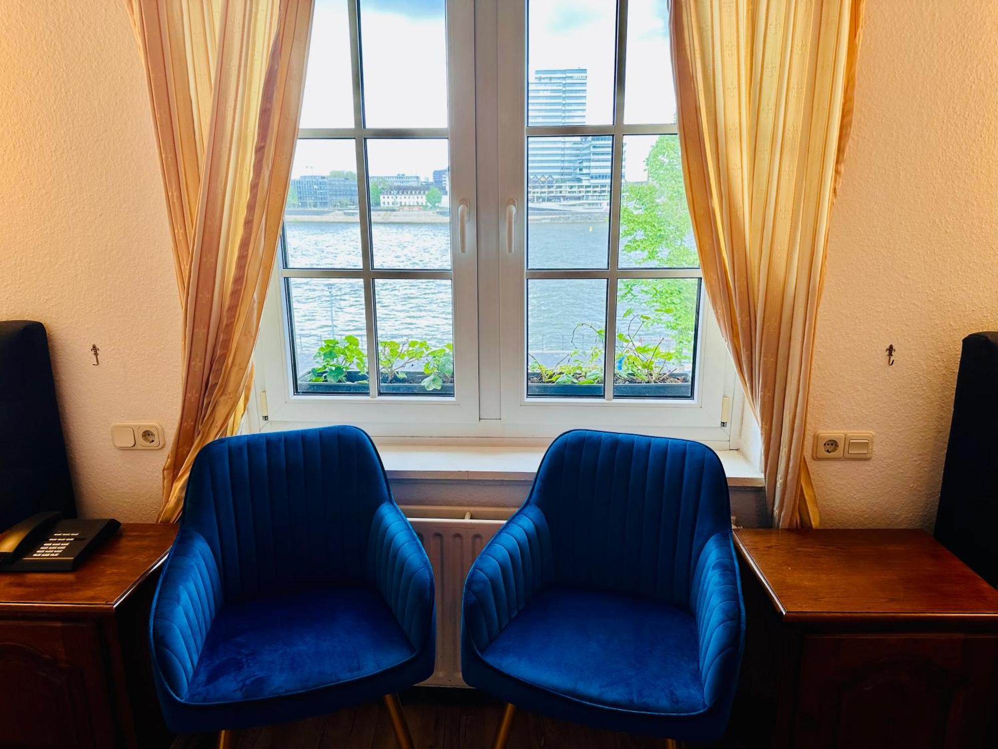 Altstadthotel Hayk Am Rhein Cologne Luaran gambar
