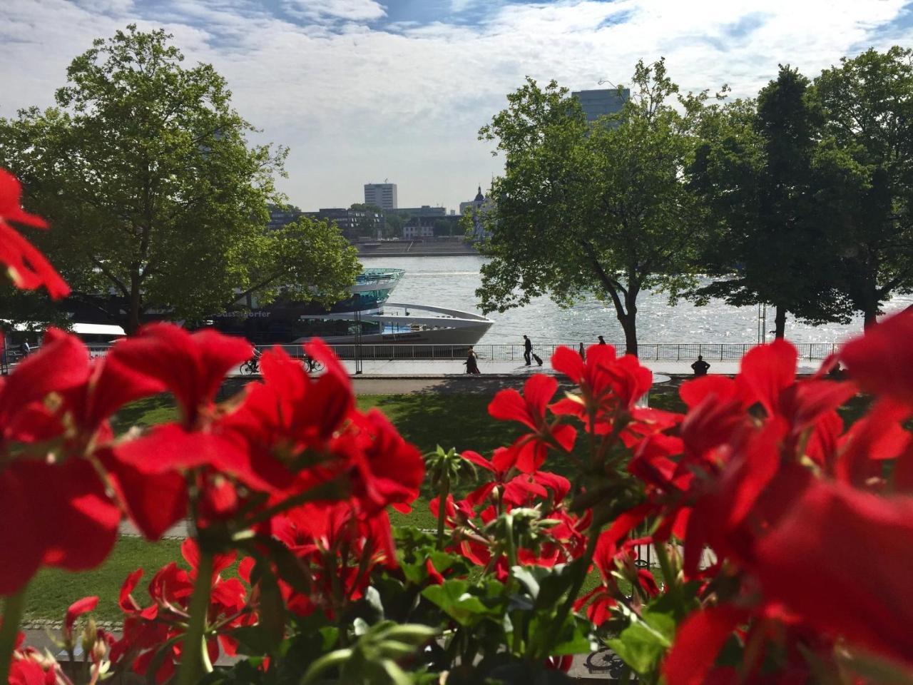Altstadthotel Hayk Am Rhein Cologne Luaran gambar
